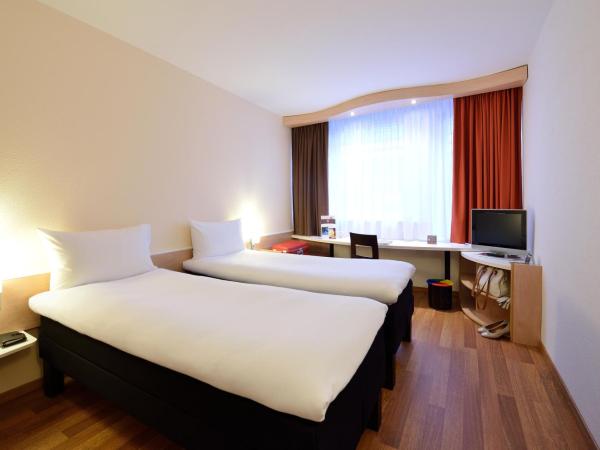 Ibis Budapest City : photo 3 de la chambre chambre lits jumeaux standard