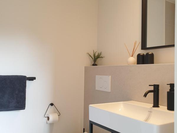 B&B Antares : photo 3 de la chambre chambre double - vue sur jardin