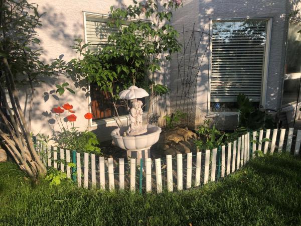 Hamptons Rose garden family! : photo 5 de la chambre chambre lits jumeaux avec toilettes communes