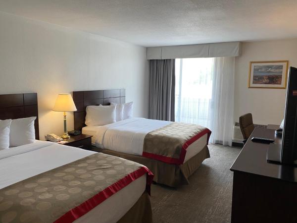 Ramada by Wyndham Albuquerque Midtown : photo 10 de la chambre chambre double deluxe avec 2 lits doubles - non-fumeurs