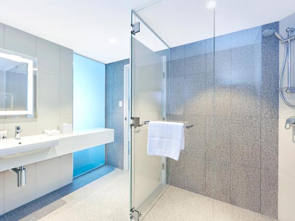 Holiday Inn Express Brisbane Central, an IHG Hotel : photo 1 de la chambre standard queen room with extra floor space