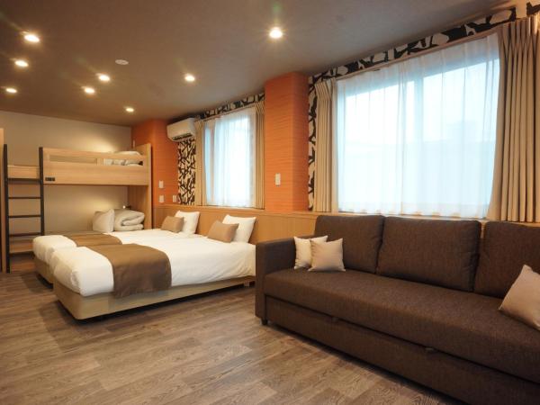 WIRES HOTEL James zaka : photo 3 de la chambre chambre quintuple