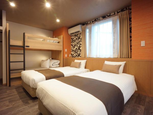 WIRES HOTEL James zaka : photo 6 de la chambre chambre quintuple