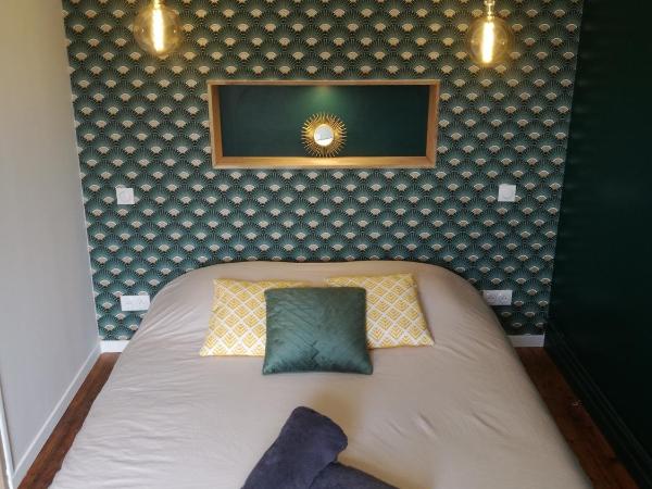 Villa Carlotta - Sea resort : photo 1 de la chambre studio lit queen-size de luxe 