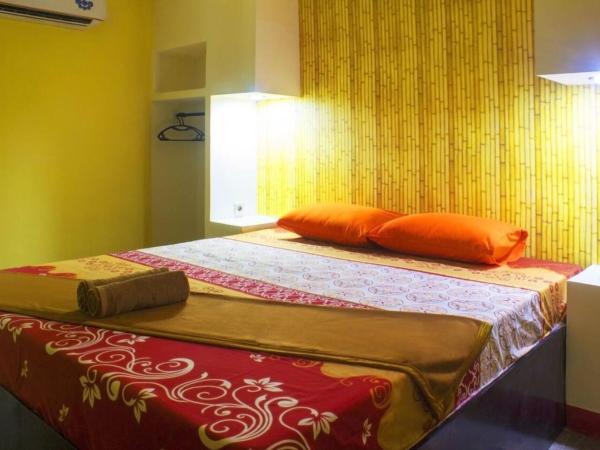 New Priok Indah Syariah Hotel : photo 7 de la chambre chambre deluxe