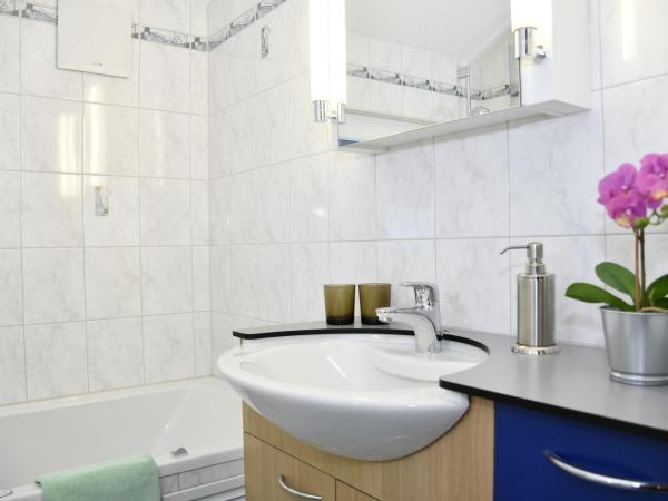 Hotel Elite : photo 3 de la chambre chambre double supérieure avec baignoire spa