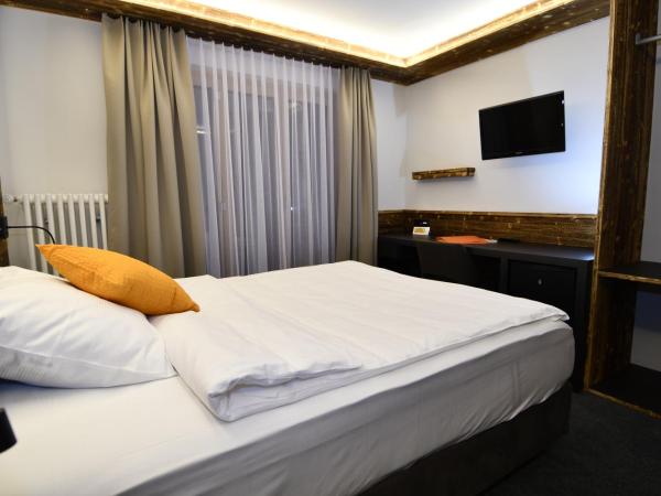 Hotel Elite : photo 3 de la chambre supérieure grand lit