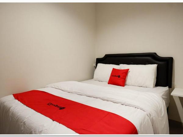 RedDoorz near Sleman City Hall 2 : photo 9 de la chambre chambre double