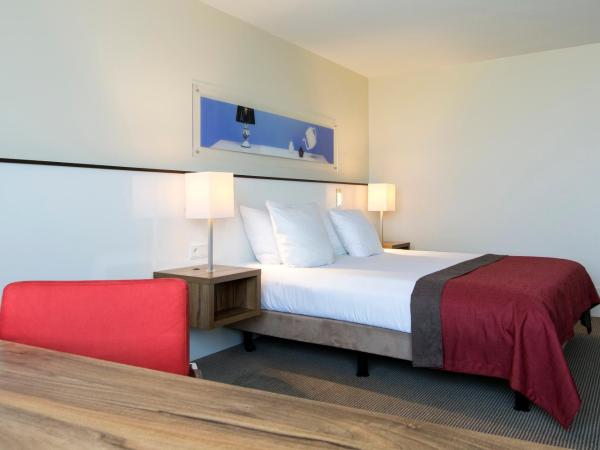 Holiday Inn Eindhoven Centre, an IHG Hotel : photo 3 de la chambre suite lit king-size avec canapé-lit