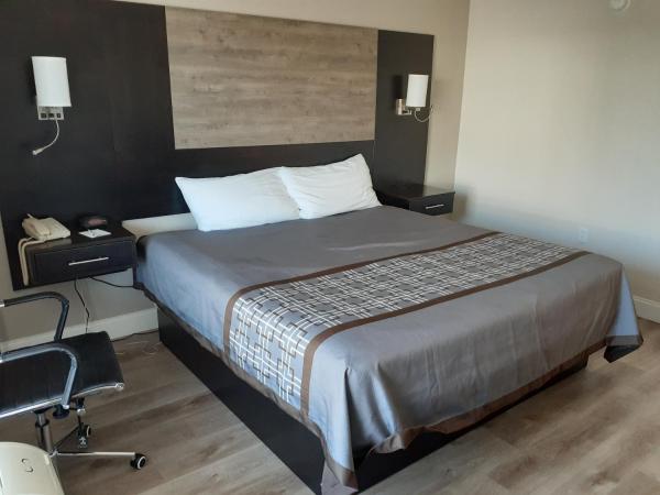 Travelodge by Wyndham Virginia Beach Bay Beach : photo 1 de la chambre chambre lit king-size - non-fumeurs