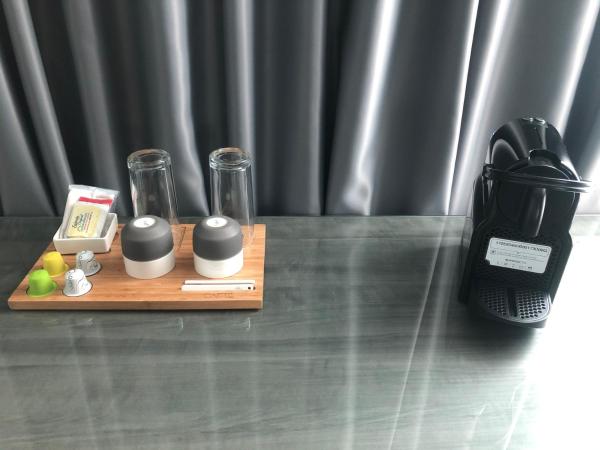 We Hotel Aeropuerto : photo 7 de la chambre suite affaires avec salon