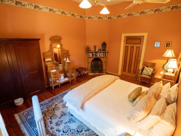 Buxton Manor : photo 1 de la chambre appartement 3 chambres avec loft et jardin