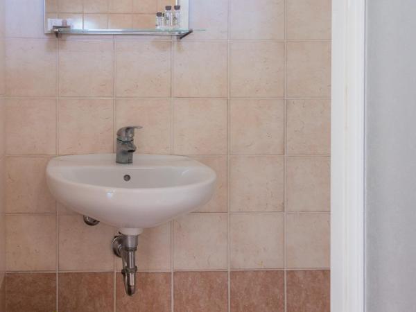 Hotel Beverly : photo 4 de la chambre chambre simple