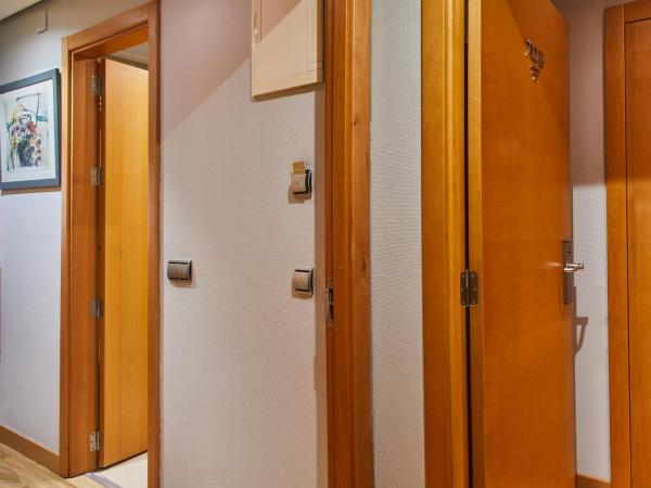 Silken Juan de Austria : photo 8 de la chambre hébergement familial avec 2 chambres communicantes