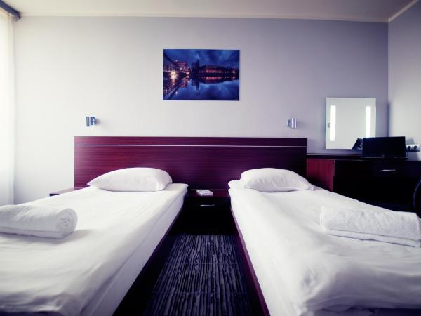 Hotel Śląsk : photo 2 de la chambre chambre lits jumeaux