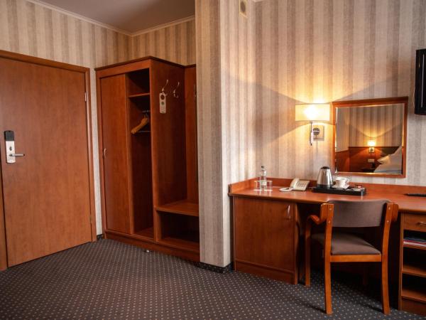 Premium Hotel Bacero Wrocław : photo 2 de la chambre chambre lits jumeaux