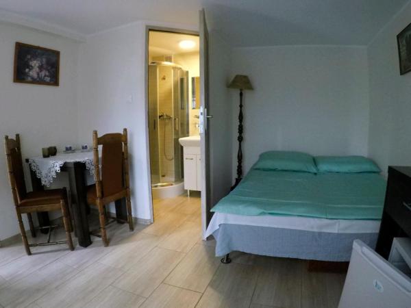 U Grażyny : photo 3 de la chambre chambre double deluxe avec douche