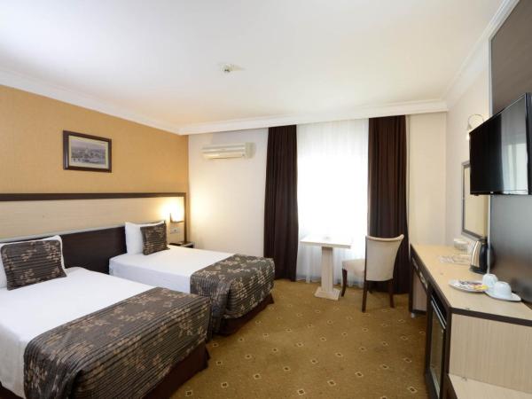 Hotel Ismira : photo 5 de la chambre chambre triple