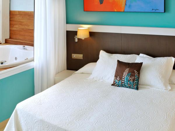 GHT Oasis Park & Spa : photo 4 de la chambre suite junior