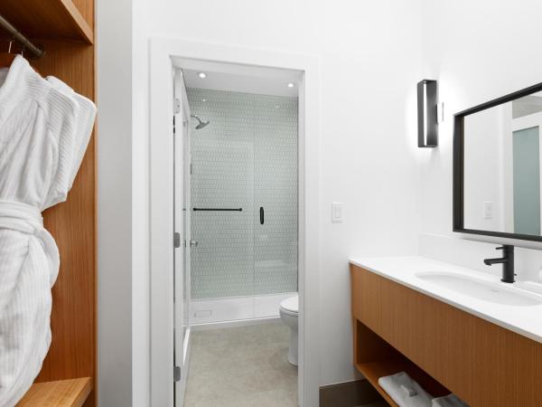 Victorian Hotel : photo 1 de la chambre hébergement deux lits doubles héritage (salle de bains privative)