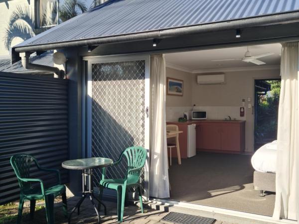 The Park Hotel Motel, Suffolk Park : photo 5 de la chambre chambre triple