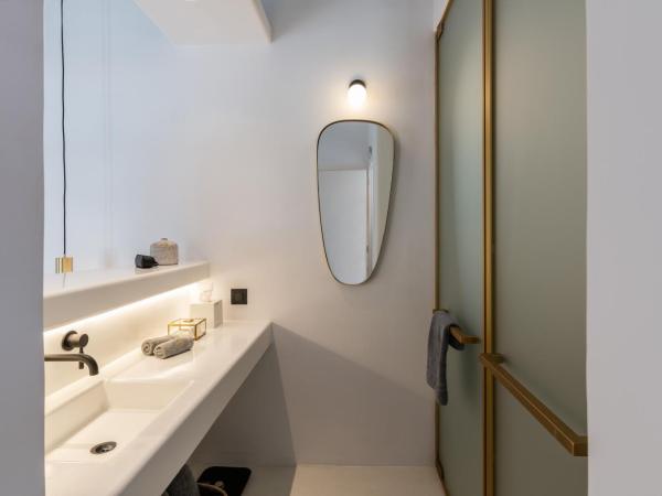 The TownHouse Mykonos : photo 2 de la chambre chambre double deluxe - vue sur mer