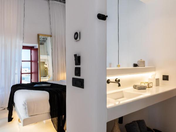 The TownHouse Mykonos : photo 3 de la chambre chambre double deluxe - vue sur mer
