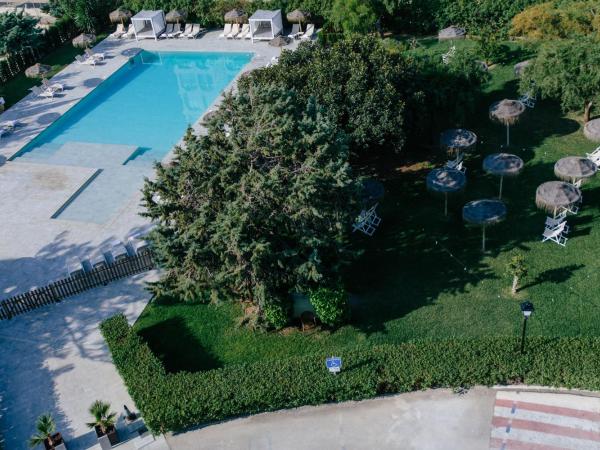 Hotel Almirante : photo 1 de la chambre chambre double ou lits jumeaux standard