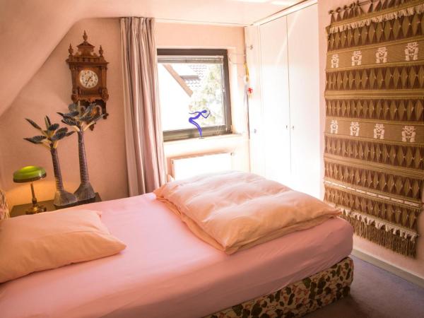 Air Boardinghouse Tulip Stockum, zu Fuß - 3 Minuten zur Messe : photo 3 de la chambre chambre simple