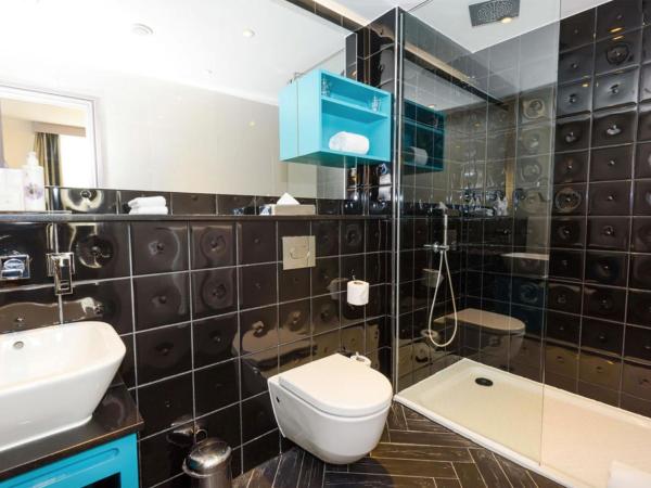 Hotel Indigo London - Kensington, an IHG Hotel : photo 4 de la chambre hébergement lit queen-size premium avec lit d'appoint