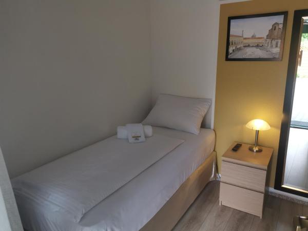 Bölsche Hotel : photo 2 de la chambre chambre lits jumeaux pour personnes à mobilité réduite