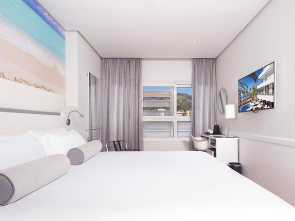 Amàre Beach Hotel Marbella - Adults Only Recommended : photo 1 de la chambre room #9290851