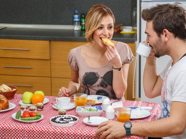 Address Residence Suite Hotel : photo 4 de la chambre appartement 2 chambres - vue partielle sur mer