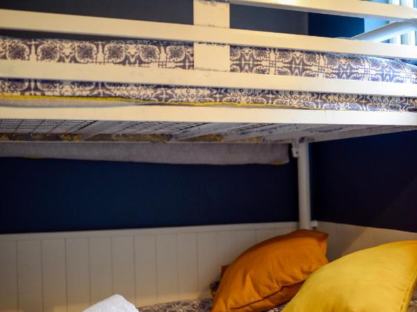 The Woodquay Hostel : photo 2 de la chambre chambre double avec salle de bains privative