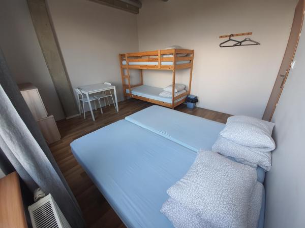 Sea Hostel : photo 3 de la chambre chambre quadruple classique