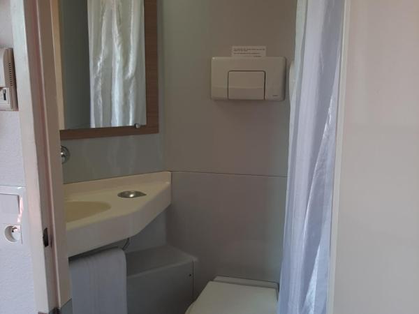 Premiere Classe Carcassonne : photo 7 de la chambre chambre double