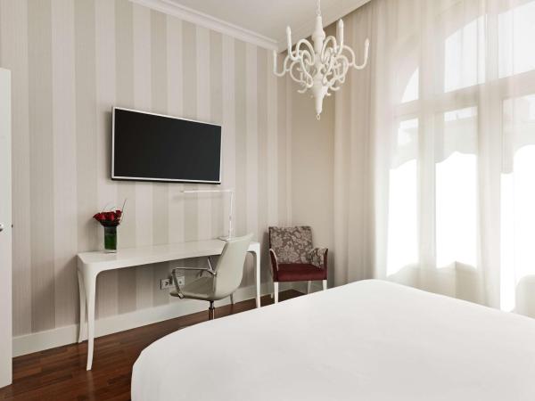 NH Collection Madrid Abascal : photo 5 de la chambre chambre double ou lits jumeaux supérieure avec vue 