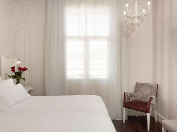 NH Collection Madrid Abascal : photo 4 de la chambre chambre double ou lits jumeaux supérieure
