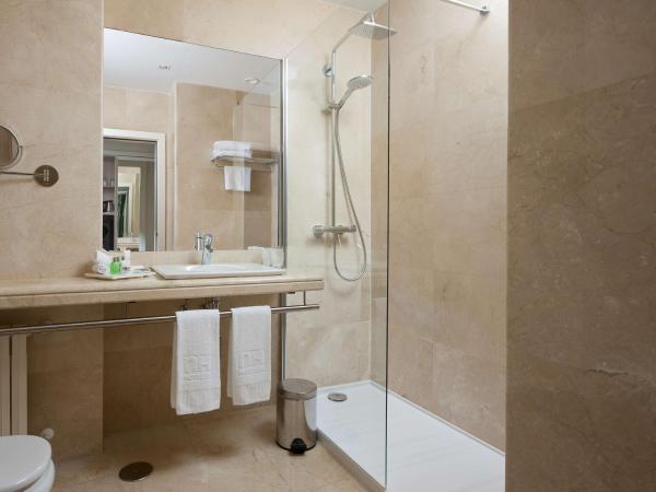 NH Collection Madrid Abascal : photo 8 de la chambre chambre double ou lits jumeaux supérieure