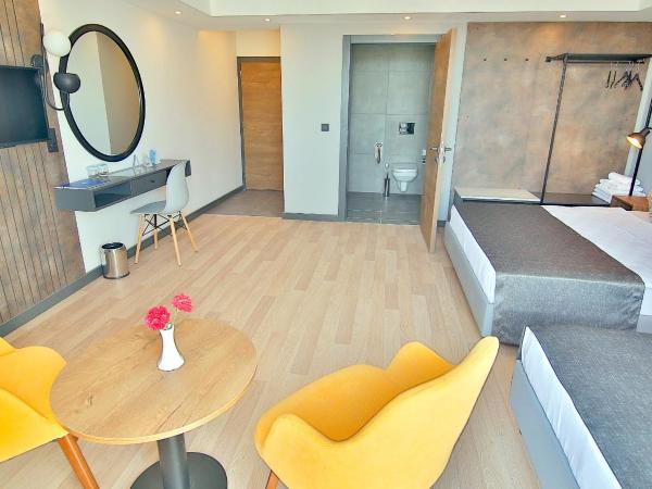 Ramira Joy Hotel : photo 6 de la chambre chambre triple