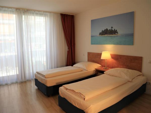 Hotel Christl München Innenstadt : photo 6 de la chambre chambre double avec salle de bains privative