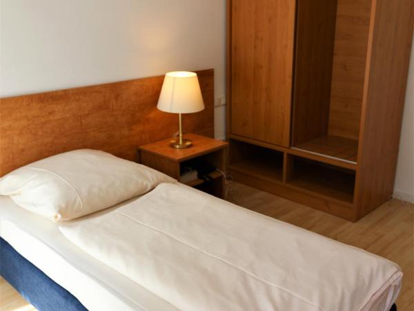 Hotel Christl München Innenstadt : photo 1 de la chambre chambre simple avec salle de bains