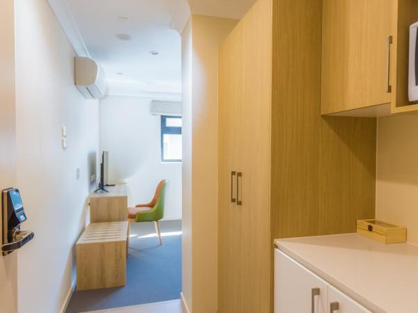 The Windsor, Hotel Rooms and Apartments, Brisbane : photo 9 de la chambre chambre lit king-size