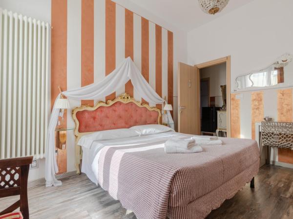 Rooms Giulietta e Romeo : photo 2 de la chambre chambre double