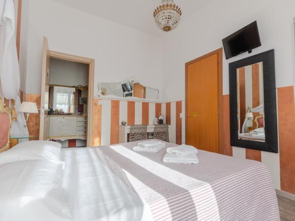 Rooms Giulietta e Romeo : photo 3 de la chambre chambre double