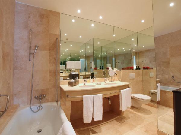 Hôtel du Grand Lac Excelsior : photo 3 de la chambre suite junior - côté lac