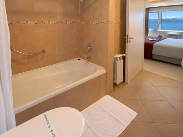 Hotel Tirol : photo 1 de la chambre chambre double ou lits jumeaux - vue sur lac