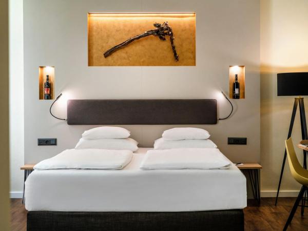 Hotel Rathaus - Wein & Design : photo 5 de la chambre chambre familiale