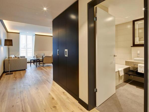 Hotel Monopol Luzern : photo 8 de la chambre suite deluxe