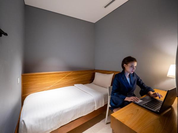 The Bed KLCC : photo 4 de la chambre chambre simple privée (salle de bains commune)